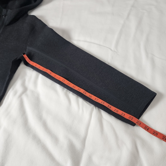 Lululemon Charcoal Gray Performance Jacket - Size XL, Zip Up Hoodie - Picture 8 of 14